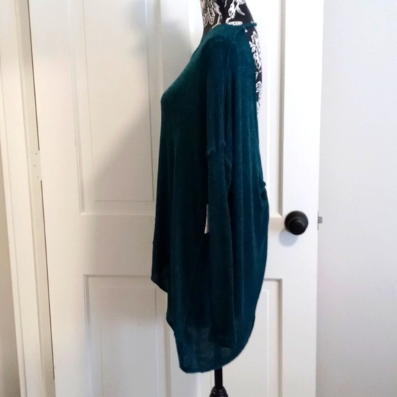 🆕️ 🌬Free People🌬 - Deep Teal Shadow Hacci Oversize Open Back Sweater Top - Picture 6 of 14